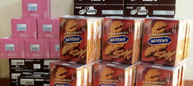 【明治製菓さんよりお菓子をご提供いただきました】